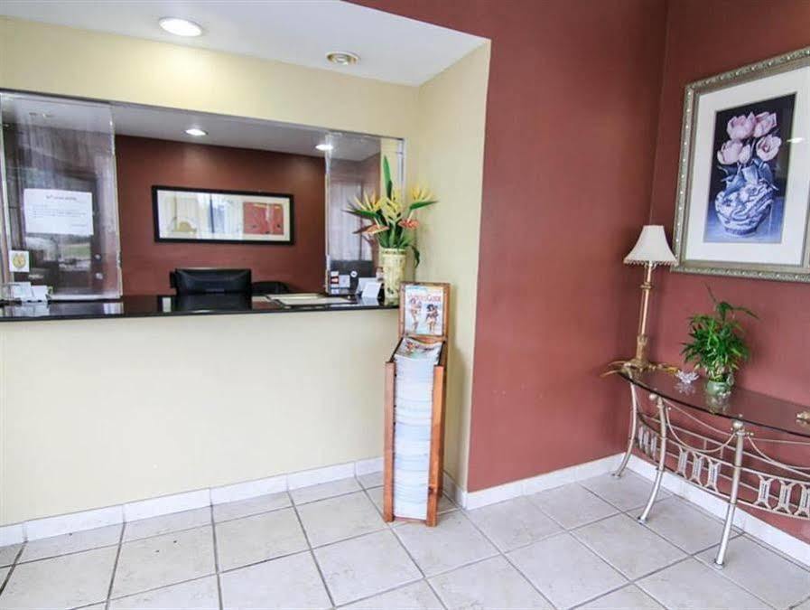 M Star Norfolk Virginia Beach Екстериор снимка